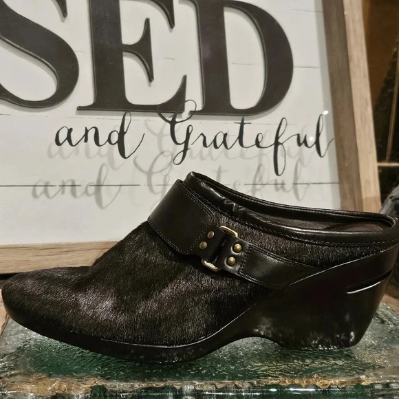 Cole Haan Calf Hair Clogs Mules Dark Brown Wmns Sz 9.5 - Picture 3 of 16